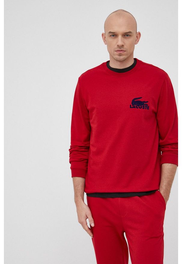 Lacoste bluza SH7477 męska kolor czerwony. Okazja: na co dzień. Kolor: czerwony. Wzór: aplikacja. Styl: casual