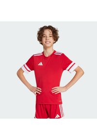 Adidas - Koszulka Squadra 25 Kids. Kolor: czerwony, biały, wielokolorowy. Materiał: materiał. Sport: piłka nożna #1