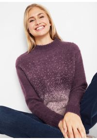 Sweter dzianinowy w cieniowanym kolorze bonprix czarny bez - matowy jasnoróżowy. Kolor: fioletowy. Materiał: materiał, akryl, poliamid #7