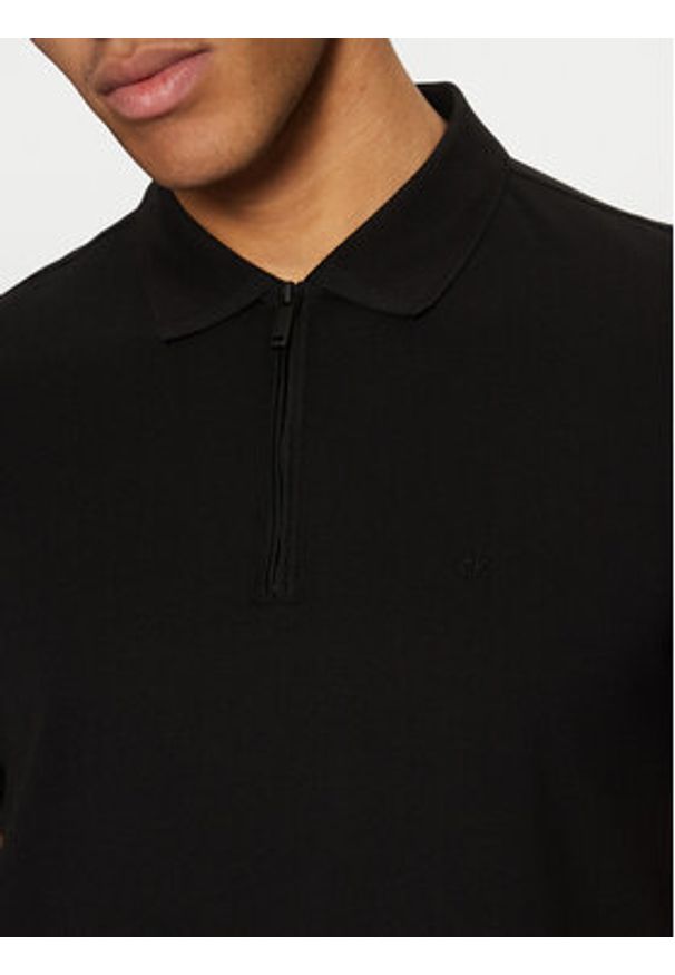 Calvin Klein Polo K10K114128 Czarny Regular Fit. Typ kołnierza: polo. Kolor: czarny. Materiał: bawełna