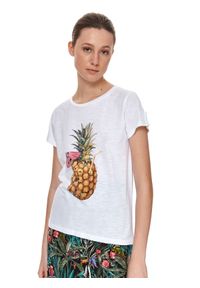 TOP SECRET - T-shirt damski z nadrukiem, z ananasem. Kolor: biały. Materiał: tkanina, bawełna. Długość rękawa: krótki rękaw. Długość: krótkie. Wzór: nadruk. Sezon: lato. Styl: wakacyjny #4