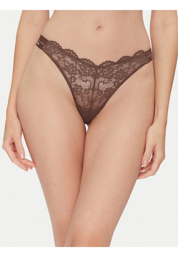 Guess Stringi O4YE01 PZ01C Brązowy. Kolor: brązowy. Materiał: syntetyk