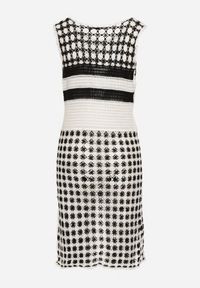 Born2be - Biało-Czarna Dopasowana Sukienka z Bawełny o Ażurowym Wykończeniu bez Rękawów Balmalia. Okazja: na co dzień, na imprezę. Kolor: biały. Materiał: bawełna. Długość rękawa: bez rękawów. Wzór: ażurowy. Typ sukienki: dopasowane, proste. Styl: wizytowy, casual, wakacyjny, elegancki #4