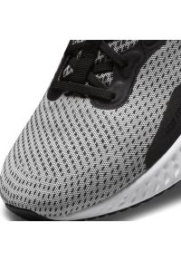 Buty Nike React Miler 3 M DD0490-101 szare. Kolor: szary. Materiał: syntetyk. Sport: bieganie