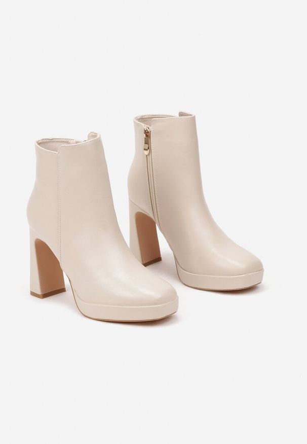 Renee - Beżowe Botki na Słupku w Minimalistycznym Stylu Atarvia. Okazja: na co dzień. Kolor: beżowy. Materiał: bawełna, jeans. Obcas: na słupku. Styl: elegancki, casual
