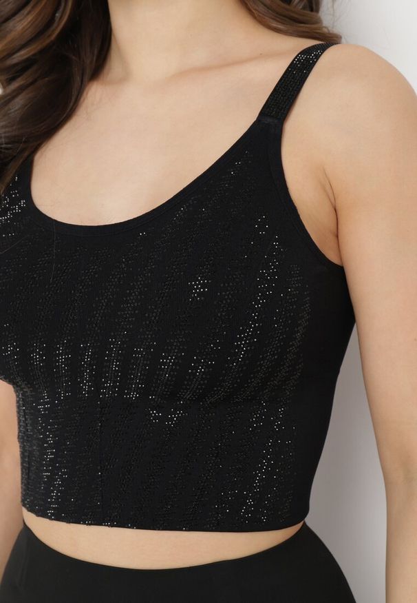 Born2be - Czarny Dopasowany Top z Drobnymi Cyrkoniami Eraina. Kolor: czarny. Długość rękawa: na ramiączkach. Wzór: aplikacja. Styl: elegancki