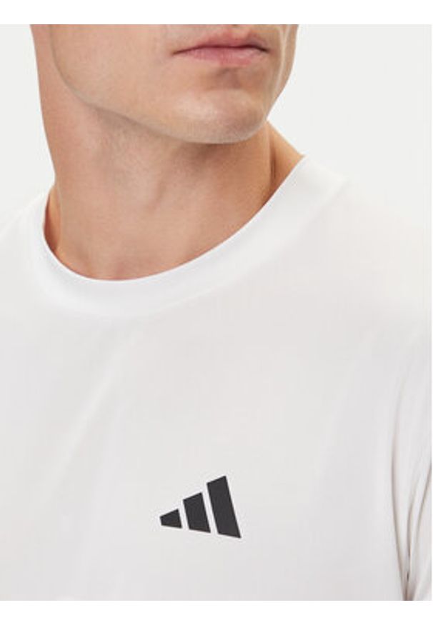 Adidas - adidas Koszulka techniczna Train Essentials Stretch Training IJ7020 Biały Regular Fit. Kolor: biały. Materiał: syntetyk