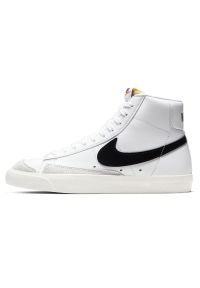 Buty Nike Blazer Mid '77 W CZ1055 100 białe. Okazja: na co dzień. Zapięcie: sznurówki. Kolor: biały. Materiał: guma, materiał, skóra. Szerokość cholewki: normalna