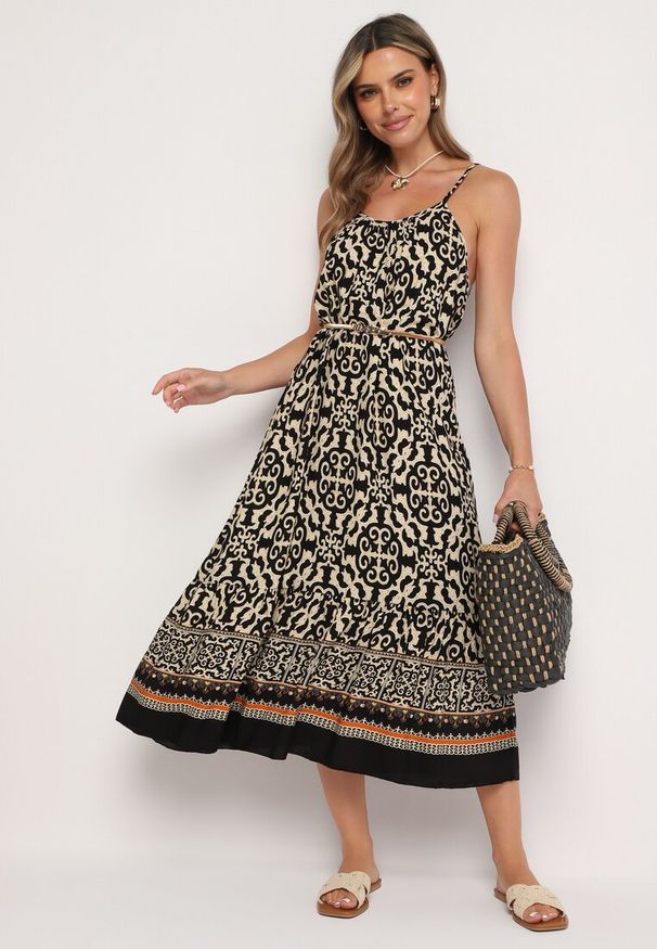 Born2be - Czarno-Beżowa Bawełniana Sukienka o Rozkloszowanym Kroju na Cienkich Ramiączkach Nellarra. Kolor: czarny. Materiał: bawełna. Długość rękawa: na ramiączkach. Sezon: lato. Styl: elegancki