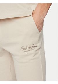 Jack & Jones Komplet t-shirt i spodenki Archive 12297642 Beżowy Relaxed Fit. Kolor: beżowy. Materiał: bawełna #4