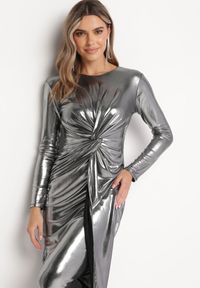 Born2be - Srebrna Połyskująca Sukienka Maxi z Ozdobnym Węzłem Fabriana. Kolor: srebrny. Materiał: tkanina. Styl: elegancki. Długość: maxi