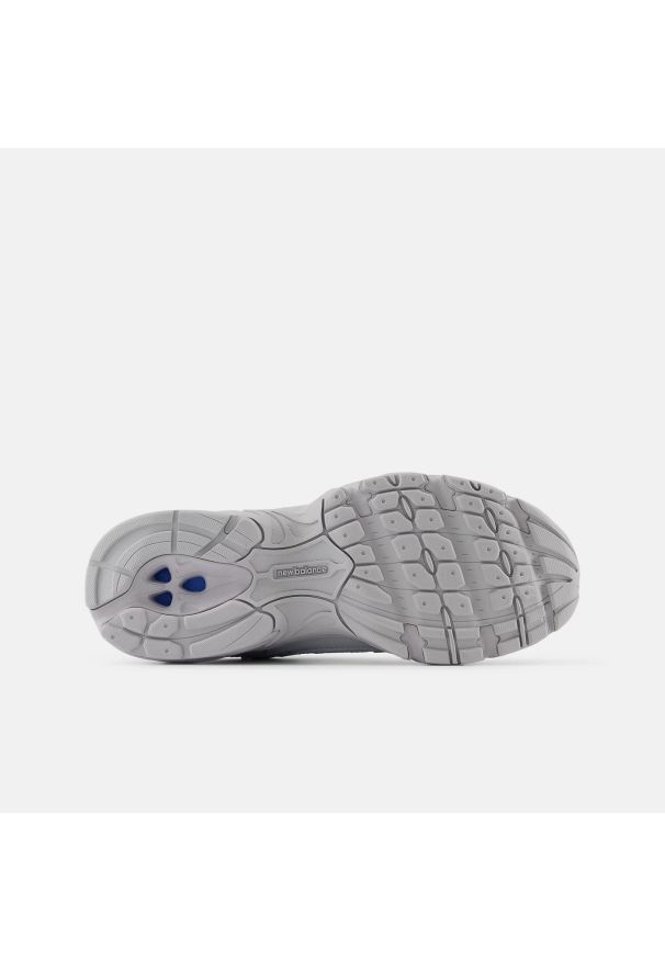New Balance - NEW BALANCE 530 GR530TBA Sneakersy damskie. Okazja: na uczelnię, do pracy, na co dzień, na spacer. Kolor: szary. Materiał: materiał, syntetyk, guma. Szerokość cholewki: normalna. Sezon: lato. Sport: turystyka piesza