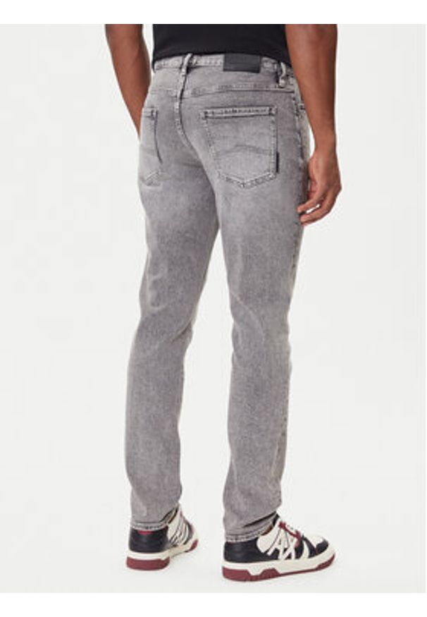 Armani Exchange Jeansy XM000070 AF18823 M8088 Szary Slim Fit. Kolor: szary