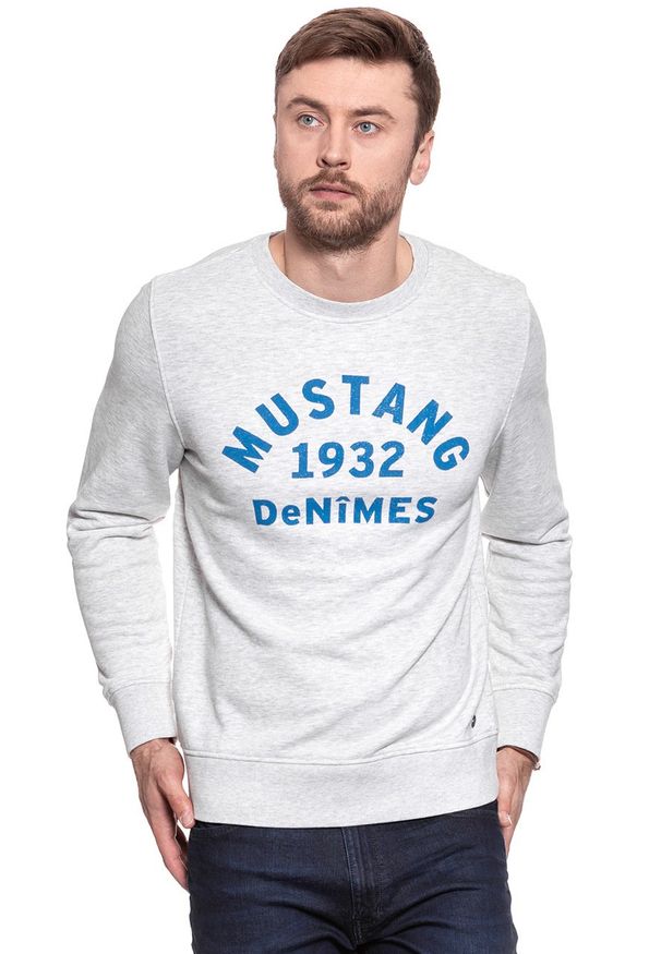 Mustang - MUSTANG BLUZA Basic Crewneck LIGHT GREY MEL. 1007003 4163. Wzór: nadruk, melanż