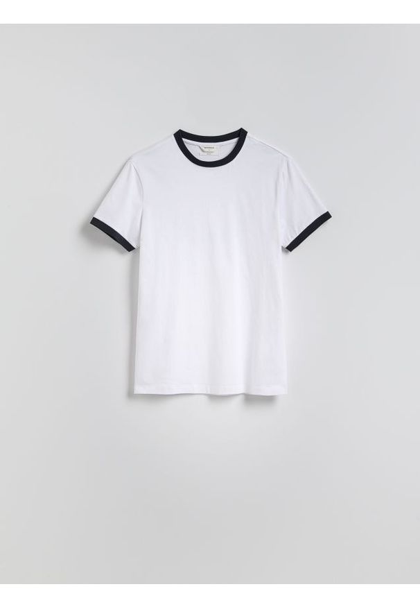 Reserved - Bawełniany t-shirt slim fit - biały. Kolor: biały. Materiał: bawełna