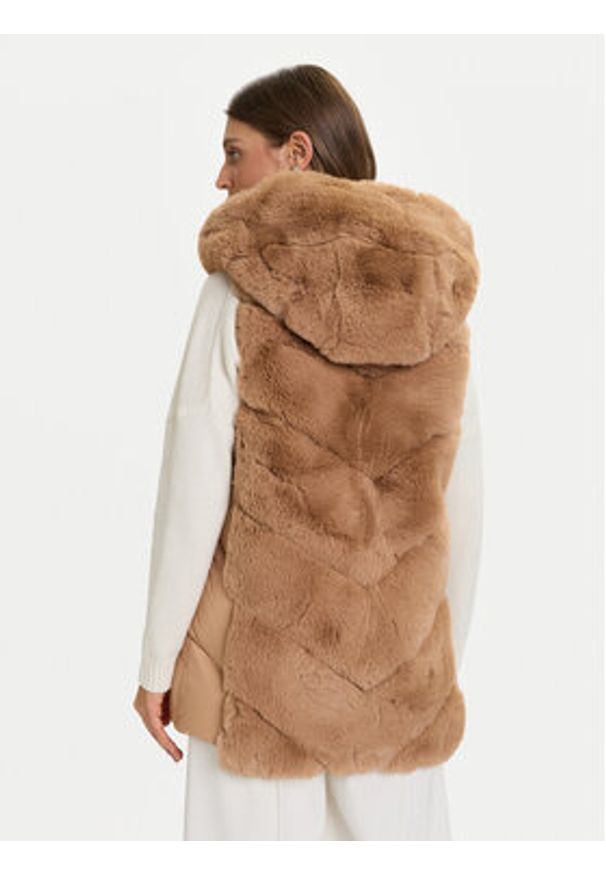 Rinascimento Bezrękawnik CFC0122220003 Beżowy Regular Fit. Kolor: beżowy. Materiał: syntetyk. Długość rękawa: bez rękawów