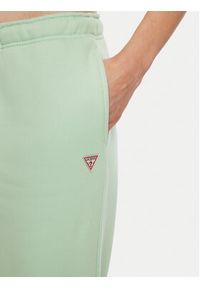 Guess Jeans Spodnie dresowe W4YB33 KC811 Zielony Regular Fit. Kolor: zielony. Materiał: bawełna #4
