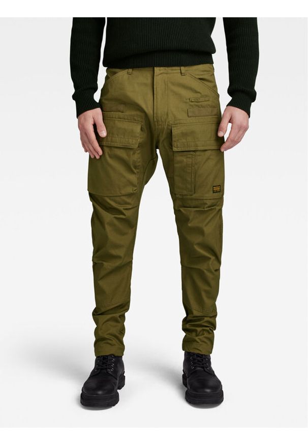 G-Star RAW - G-Star Raw Spodnie materiałowe 3D D23636-D384-C744 Zielony Tapered Fit. Kolor: zielony. Materiał: bawełna