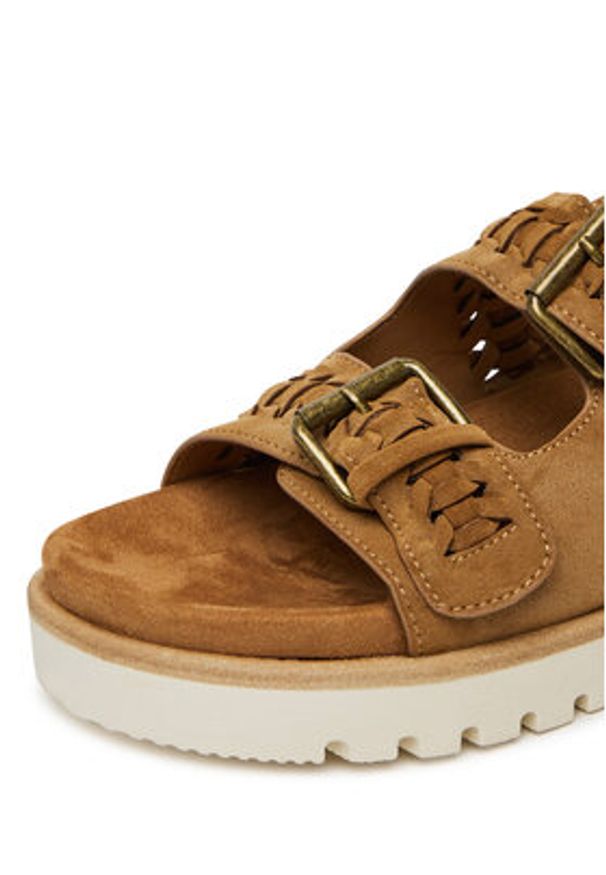 Mustang Klapki 1461-711 Brązowy. Kolor: brązowy. Materiał: materiał