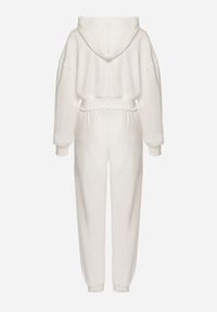 Born2be - Biały Komplet Dresowy Bluza z Kapturem i Spodnie Joggery Famiana. Kolor: biały. Materiał: dresówka #5
