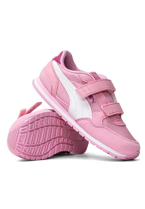Sneakersy dziecięce różowe Puma ST Runner V3 NL V IN. Okazja: na uczelnię. Kolor: różowy. Materiał: guma, skóra ekologiczna. Szerokość cholewki: normalna. Wzór: aplikacja