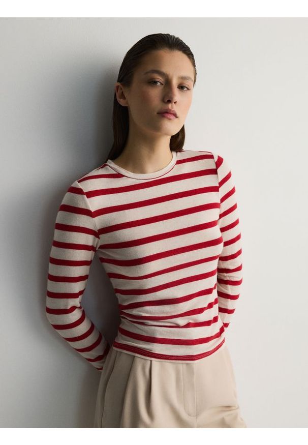 Reserved - Longsleeve z wiskozą - wielobarwny. Materiał: wiskoza. Długość rękawa: długi rękaw