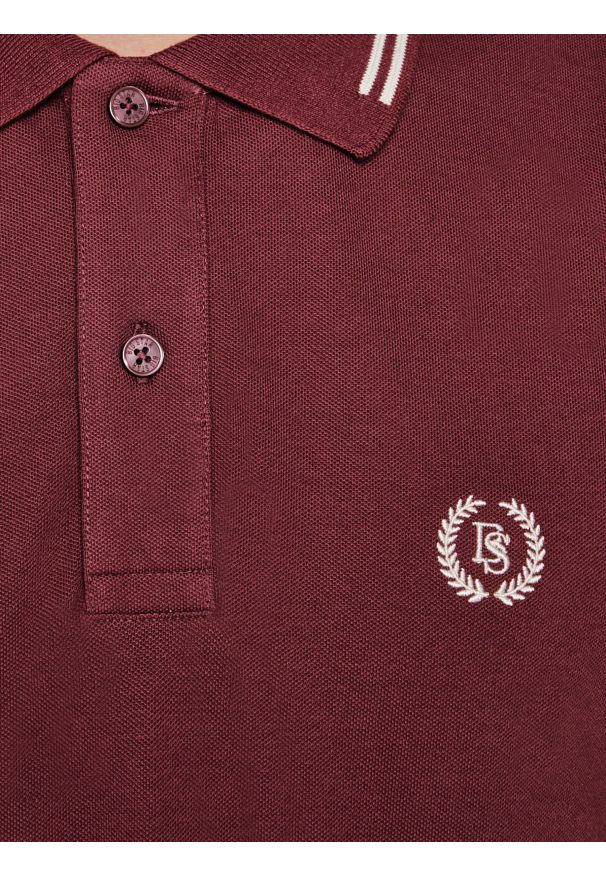 Big-Star - Koszulka męska polo bordowa Poller 604. Okazja: do pracy, na randkę. Typ kołnierza: polo. Kolor: czerwony. Materiał: jeans, dzianina. Wzór: haft. Styl: klasyczny, sportowy, elegancki