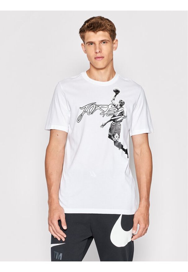 T-Shirt Nike. Kolor: biały
