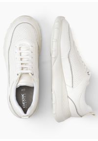 Geox - Sneakersy damskie białe GEOX D ALLENIEE. Okazja: na co dzień, na spacer, do pracy. Kolor: biały. Sport: turystyka piesza #2