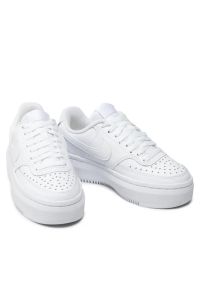 Nike W NIKE COURT VISION ALTA LTR Sneakersy damskie. Okazja: na co dzień. Kolor: biały. Materiał: jeans, skóra. Szerokość cholewki: normalna. Obcas: na platformie. Model: Nike Court #4