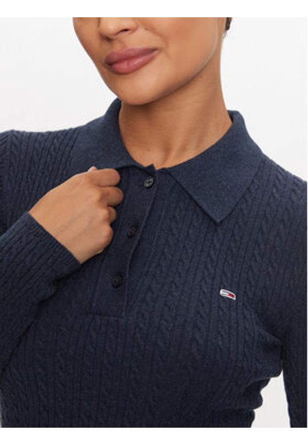 Tommy Jeans Sukienka dzianinowa DW0DW19658 Granatowy Slim Fit. Kolor: niebieski. Materiał: syntetyk
