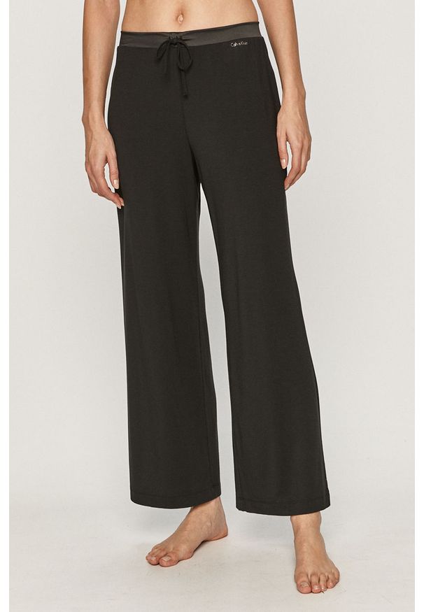 Calvin Klein Underwear - Spodnie piżamowe. Kolor: czarny. Materiał: poliester, materiał, dzianina, elastan. Wzór: gładki