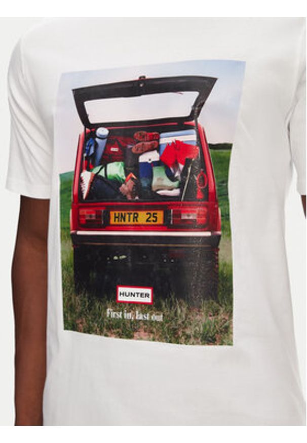 Hunter T-Shirt Tomi Grapphic HARM0037251 Biały Regular Fit. Kolor: biały. Materiał: bawełna