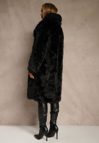 Renee - Czarny Płaszcz Futro o Jednorzędowym Kroju z Szerokim Kołnierzem Aweda. Okazja: na co dzień. Kolor: czarny. Materiał: futro. Styl: wizytowy, casual, elegancki #2
