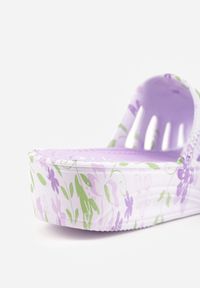 Born2be - Biało-Fioletowe Klapki Piankowe Basenowe na Grubej Podeszwie Mephistae. Okazja: na co dzień. Kolor: biały. Materiał: len, dresówka. Sezon: lato. Styl: wakacyjny, casual #9