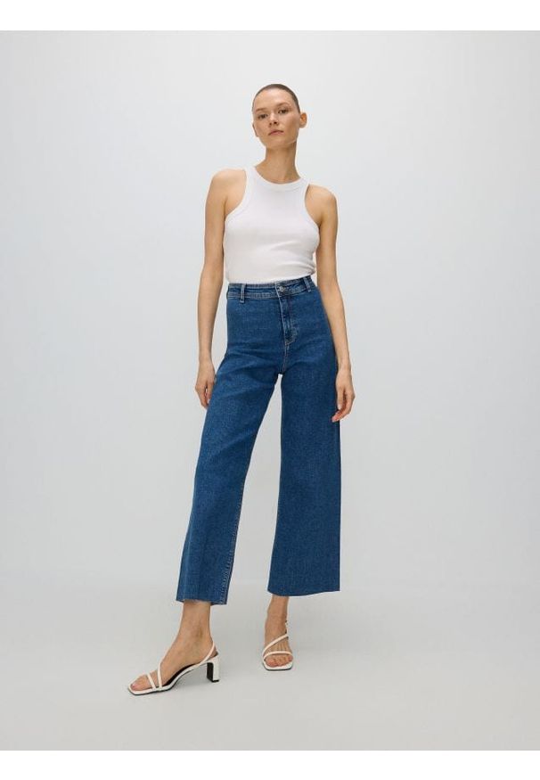 Reserved - Jeansy culotte z wysokim stanem - niebieski. Stan: podwyższony. Kolor: niebieski