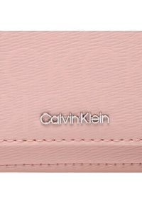 Calvin Klein Torebka Ck Must Crossbody Epi Mono K60K610633 Różowy. Kolor: różowy. Materiał: skórzane