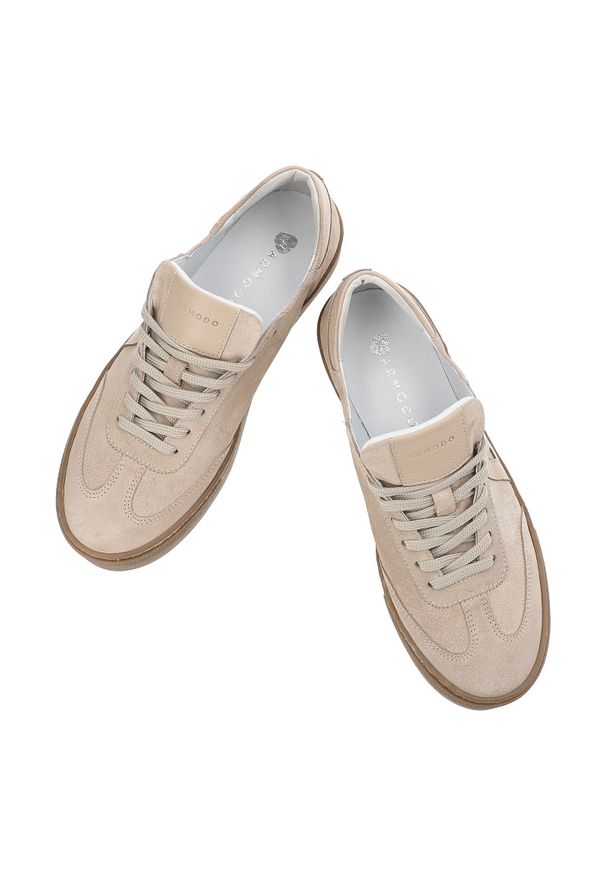 Beżowe Sneakersy Armodo Modne Obuwie Damskie. Okazja: na co dzień. Kolor: beżowy. Materiał: zamsz