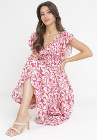 Born2be - Różowa Rozkloszowana Sukienka Maxi z Wiskozy w Kwiaty Bathan. Typ kołnierza: kołnierz z falbankami. Kolor: różowy. Materiał: wiskoza. Wzór: kwiaty. Długość: maxi #5
