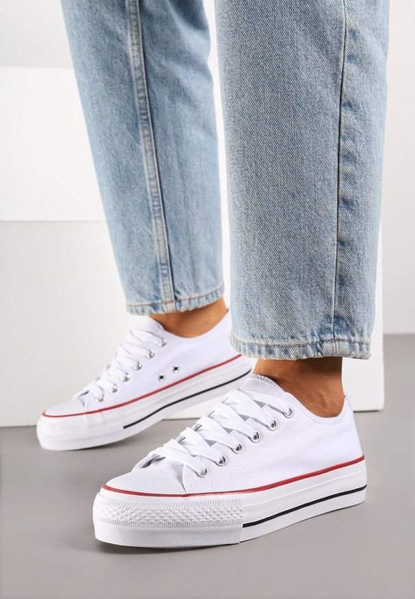 Born2be - Biało-Czerwone Trampki Vices na Grubszej Podeszwie pod Kostkę Tilomea. Okazja: na co dzień. Kolor: biały. Materiał: jeans. Styl: casual, elegancki