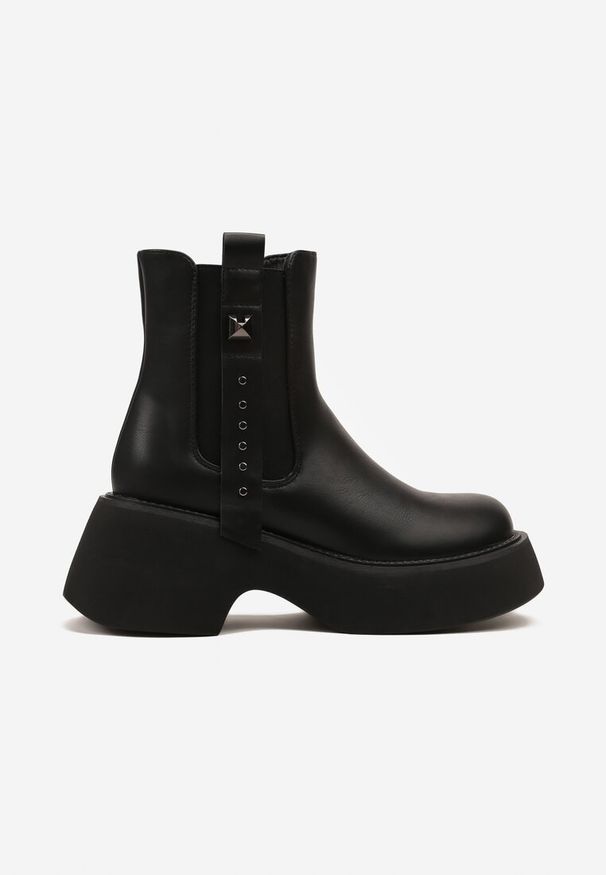 Born2be - Czarne Botki Sztyblety na Platformie z Metalicznymi Zdobieniami przy Cholewce Tulirina. Okazja: na co dzień. Zapięcie: zamek. Kolor: czarny. Materiał: jeans, skóra. Szerokość cholewki: normalna. Wzór: aplikacja. Obcas: na platformie. Styl: casual, rockowy