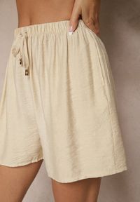 Renee - Beżowe Szorty z Bawełny High Waist z Wiązaniem Filorella. Okazja: na co dzień, na spacer. Stan: podwyższony. Kolor: beżowy. Materiał: bawełna. Sezon: lato. Styl: casual #4