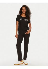 Mustang T-Shirt Alma 1013933 Czarny Regular Fit. Kolor: czarny. Materiał: bawełna #3