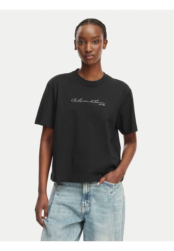 Calvin Klein Jeans T-Shirt LV047F820G Czarny Regular Fit. Kolor: czarny. Materiał: bawełna