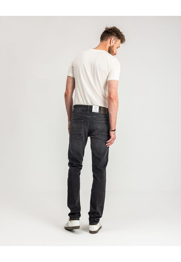 Mustang - MUSTANG VEGAS SLIM MĘSKIE SPODNIE JEANSOWE JEANSY DŻINSY DENIM BLACK 1015044 4000 883. Okazja: na co dzień. Długość: długie. Styl: casual, klasyczny, elegancki