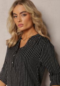 Renee - Czarna Bluzka z Wiskozy w Paski z Trójkątnym Dekoltem Fenari. Kolor: czarny. Materiał: wiskoza. Wzór: paski #5