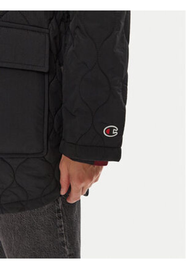 Champion Kurtka przejściowa 117573 Czarny Custom Fit. Kolor: czarny. Materiał: syntetyk