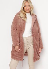 Born2be - Różowa Dwustronna Kurtka Pikowana ze Ściągaczem Nafis. Kolor: różowy. Materiał: futro #3