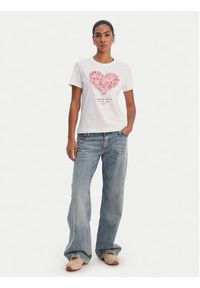 Desigual T-Shirt 26SWTK06 Biały Regular Fit. Kolor: biały. Materiał: bawełna #4