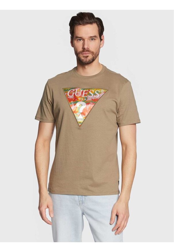 Guess T-Shirt Abstract Logo M3GI57 K9RM1 Zielony Slim Fit. Kolor: zielony. Materiał: bawełna